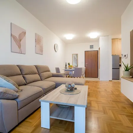 Apartment Meli *